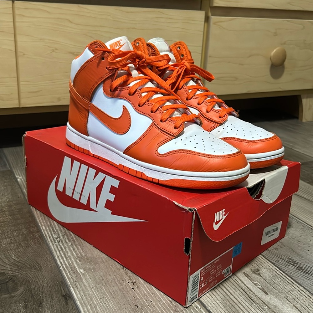 Nike Dunk High “Syracuse”